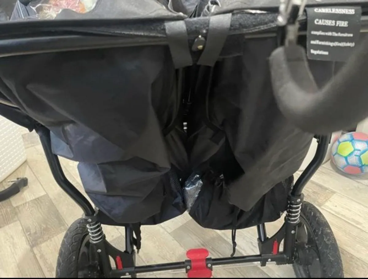 Out n about double - Image 4