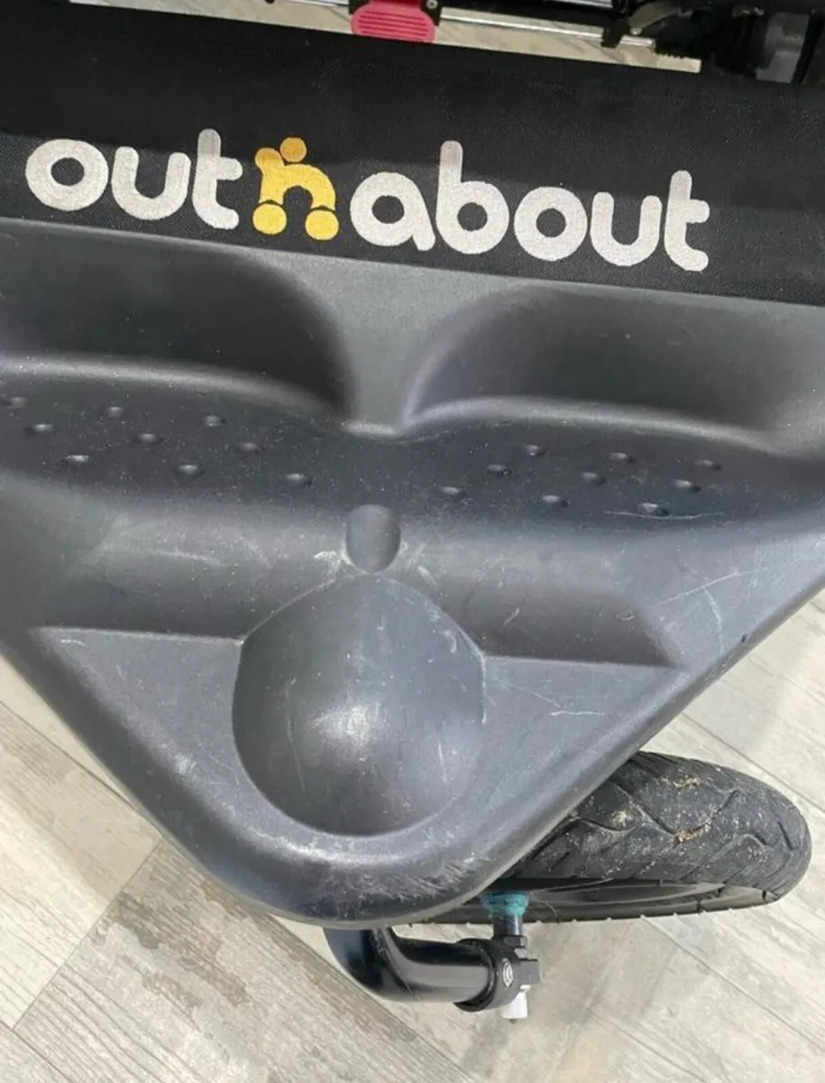 Out n about double - Image 2