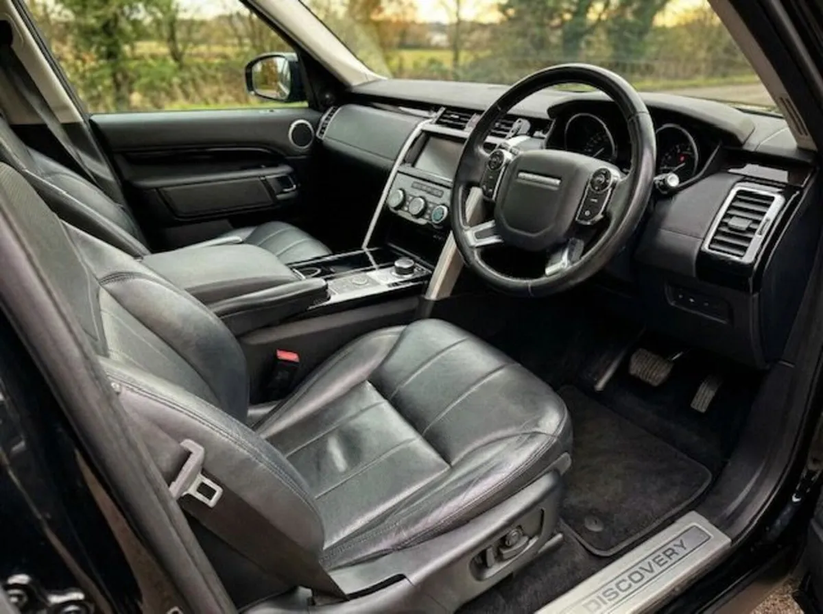 Land Rover Discovery 2019 - Image 4