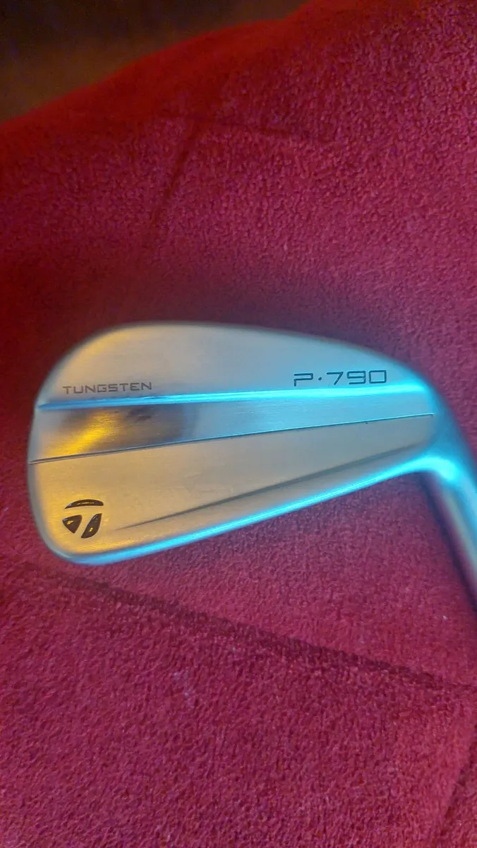 Taylormade p790 2023 - Image 1