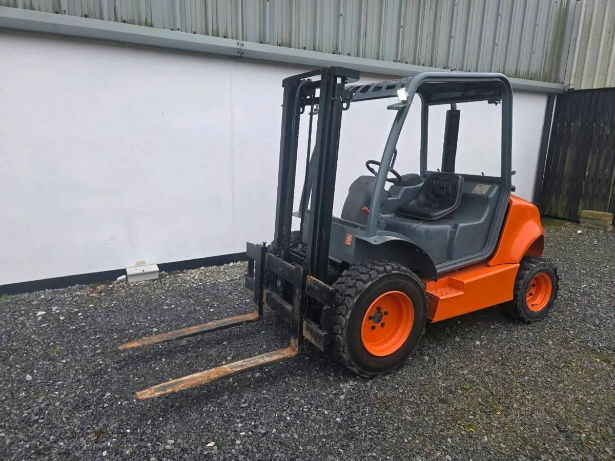 Ausa rough terrain forklift 2011 - Image 3