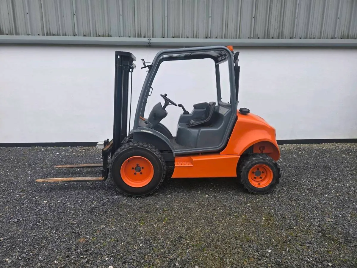 Ausa rough terrain forklift 2011 - Image 2