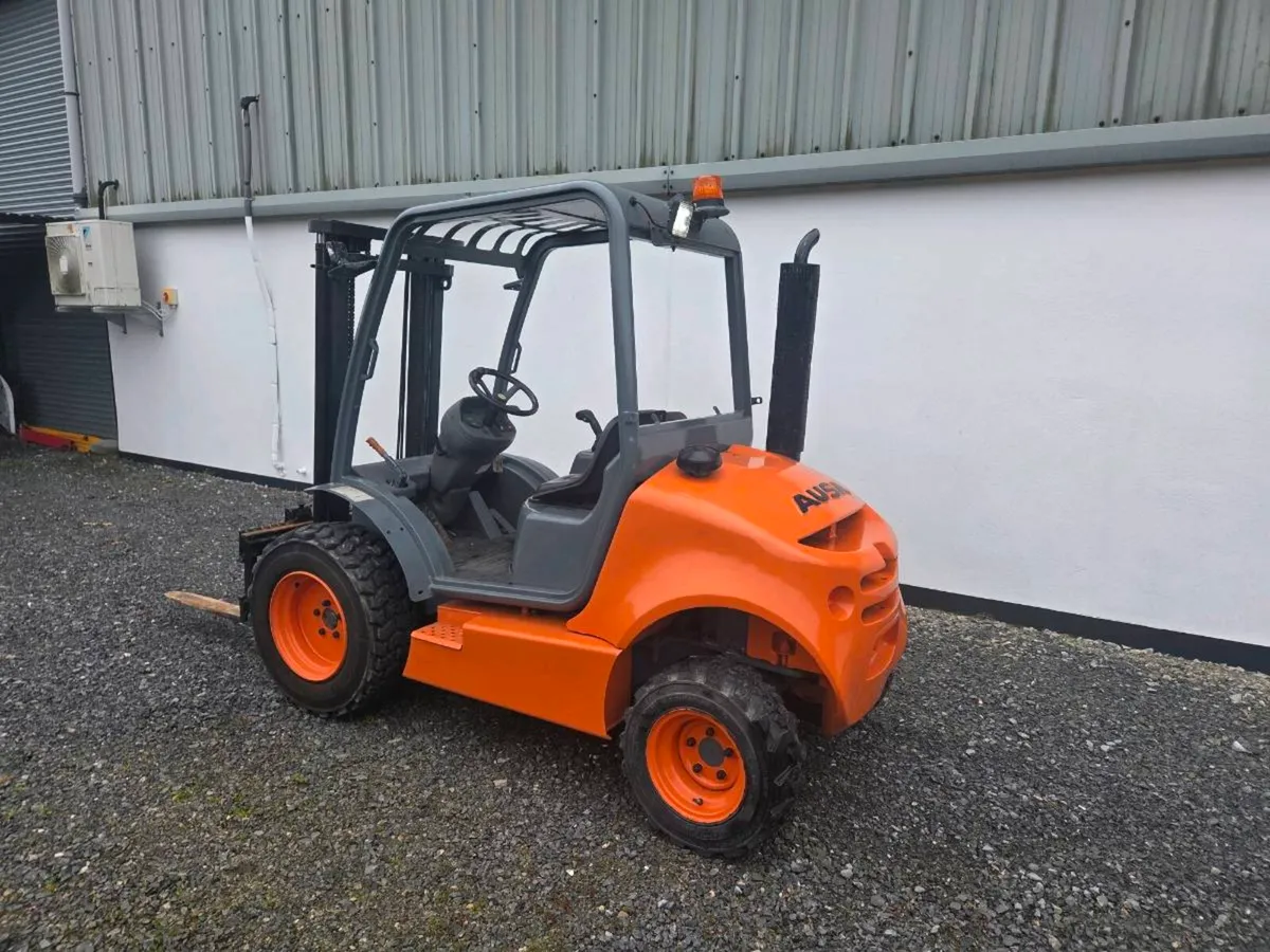 Ausa rough terrain forklift 2011 - Image 4