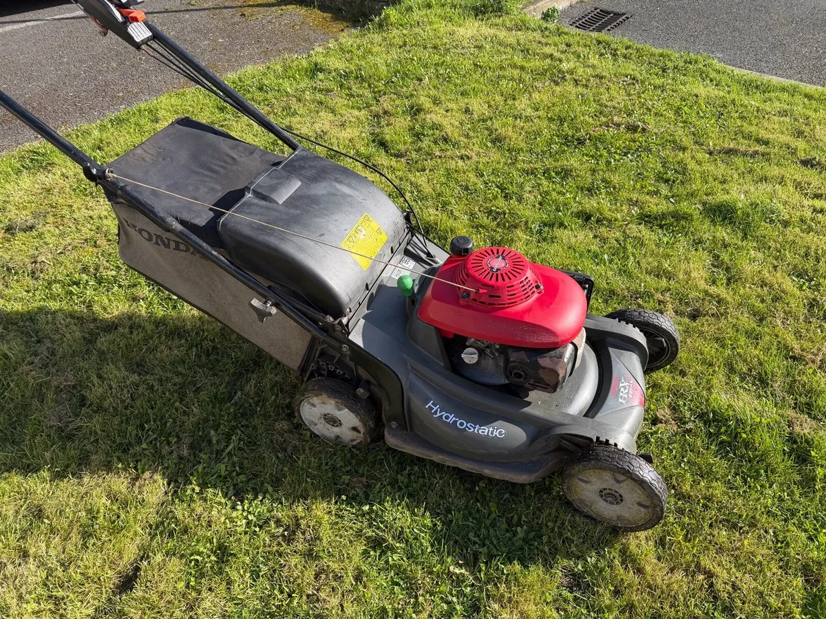 Honda lawnmower - Image 1