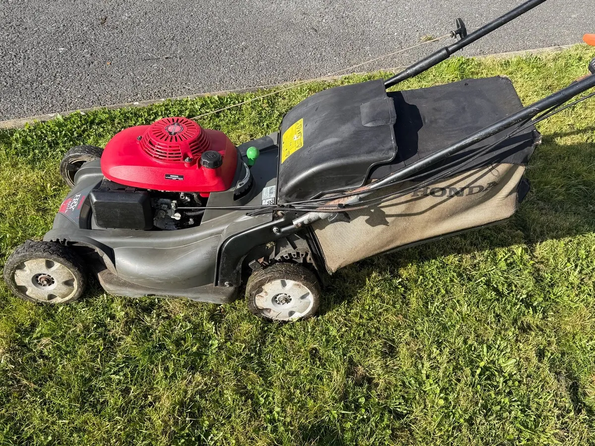 Honda lawnmower - Image 4