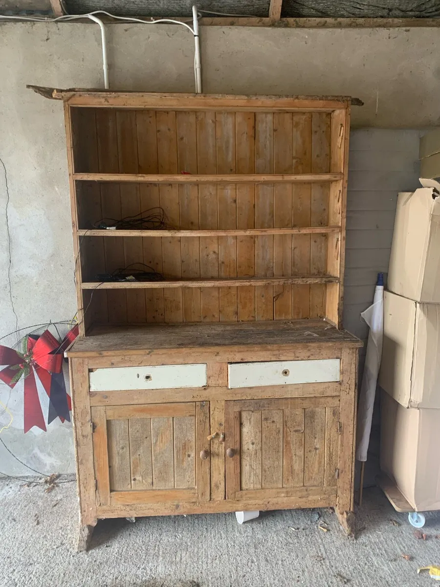 Old style kitchen dresser - Image 2