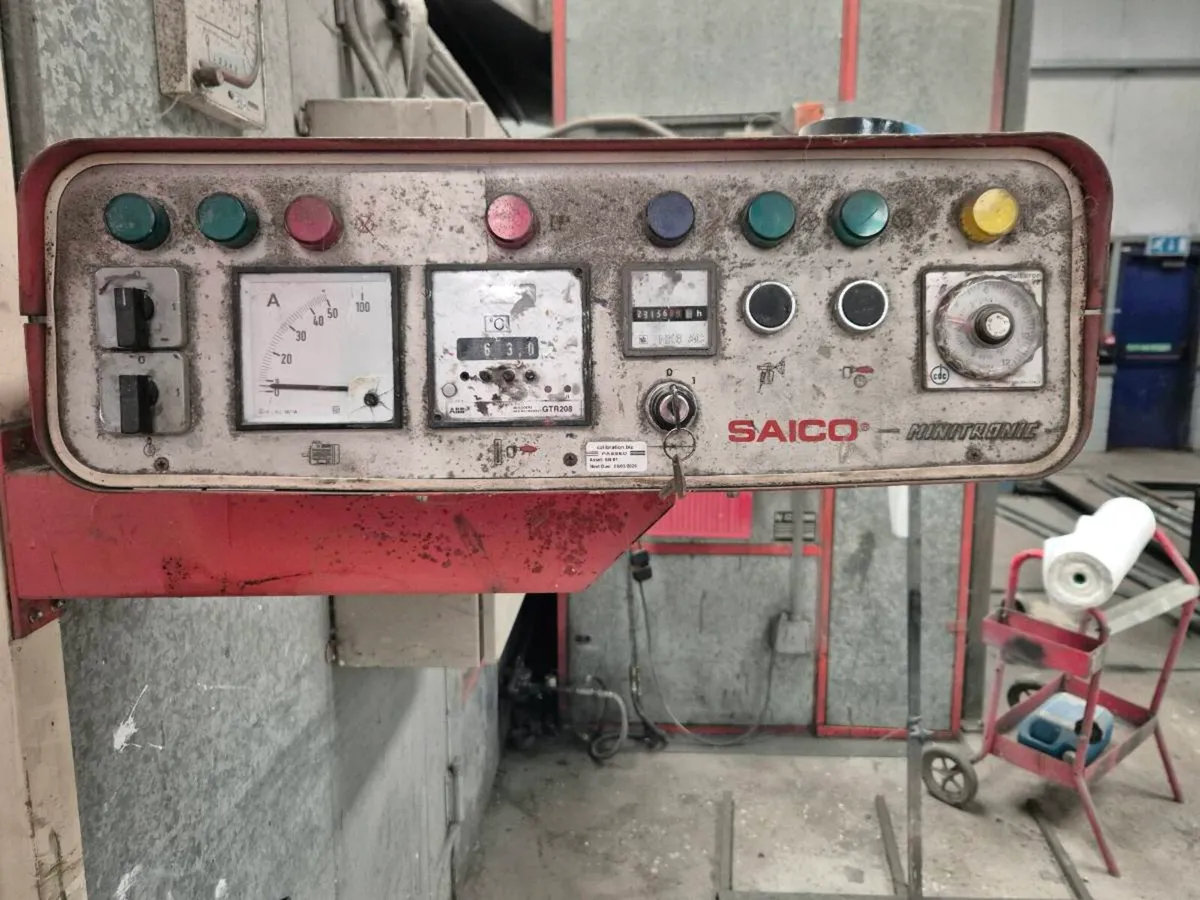 Spray Boot and Welders - Image 3