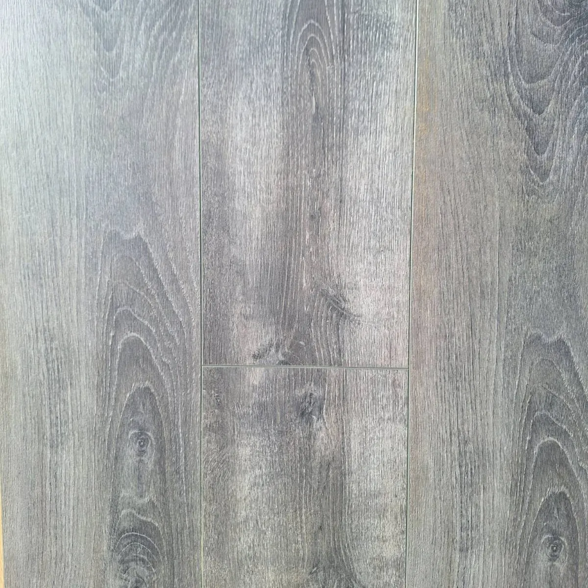 8mm Miami grey laminated flooring supply&fitl - Image 2