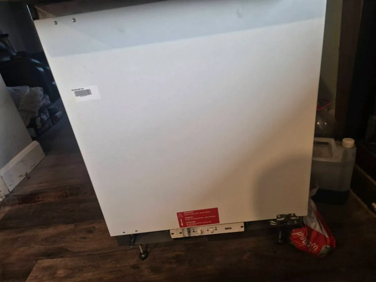 Smeg undercounter integrated Freezer - Image 1