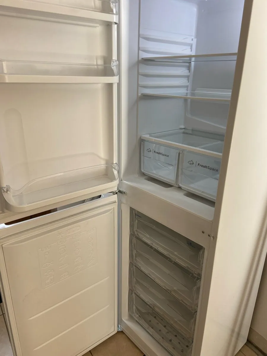 Fridge Freezer Indesit - Image 3