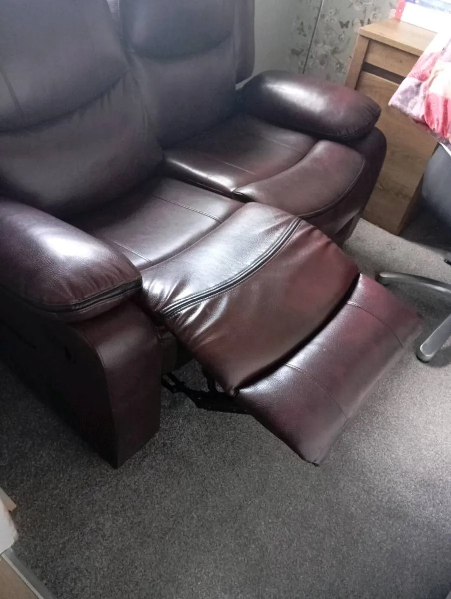 Leather suite - Image 3