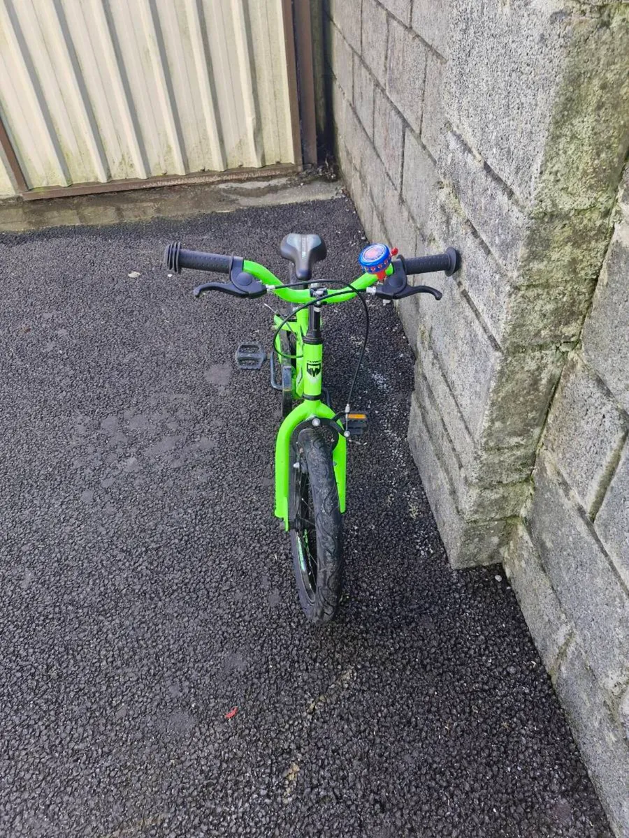 Boys bike 16inch - Image 2