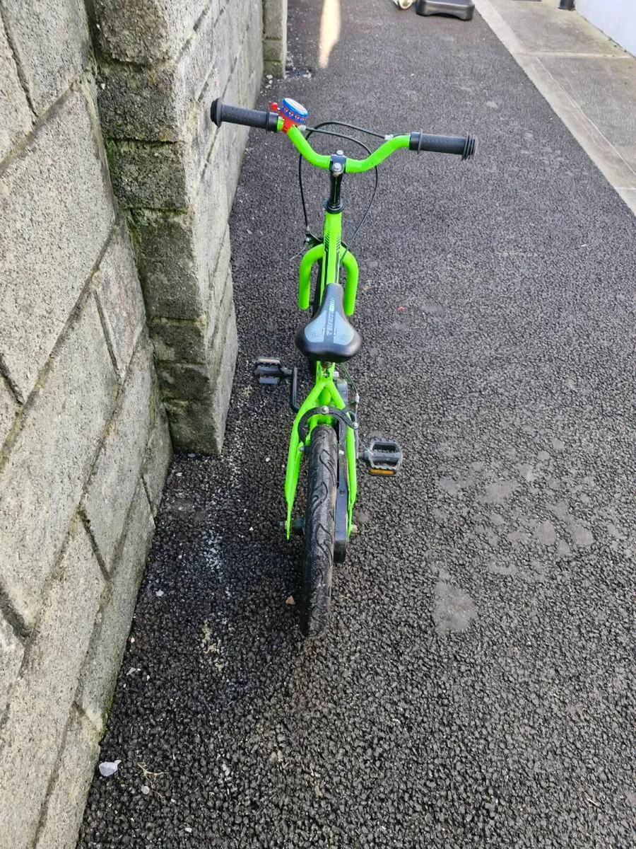 Boys bike 16inch - Image 3