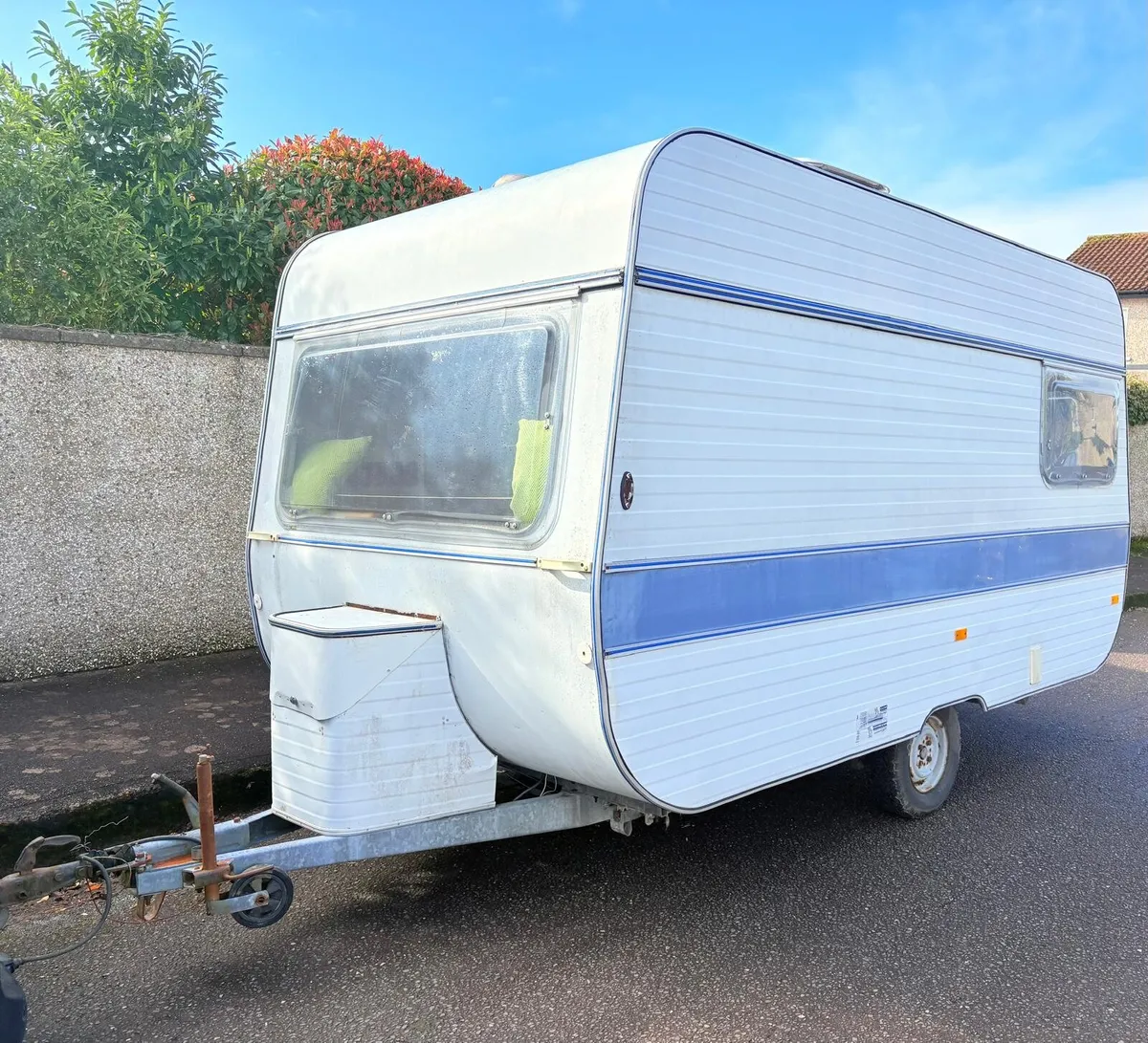 Adria 4 berth caravan - Image 2