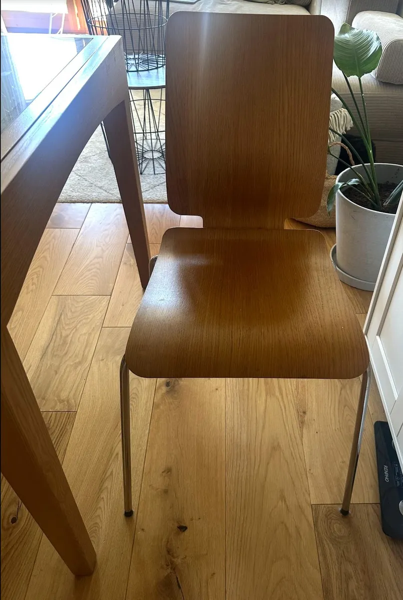 wooden extendable table with chair - Image 3