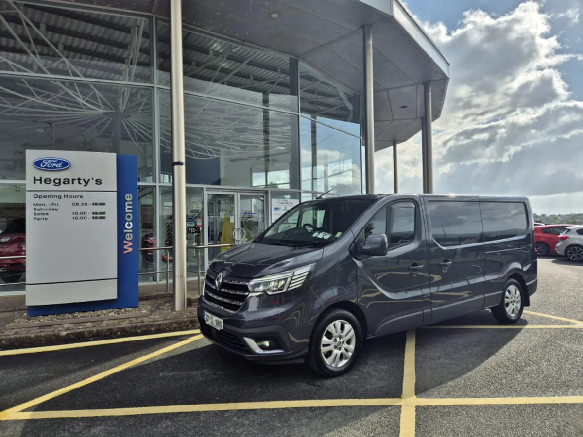 Renault Trafic LL30 BLUE 2.0 150PS SPORT - Image 1