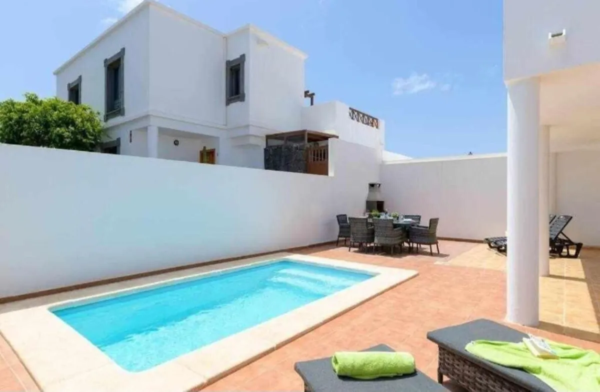 Holiday Rental - Image 2