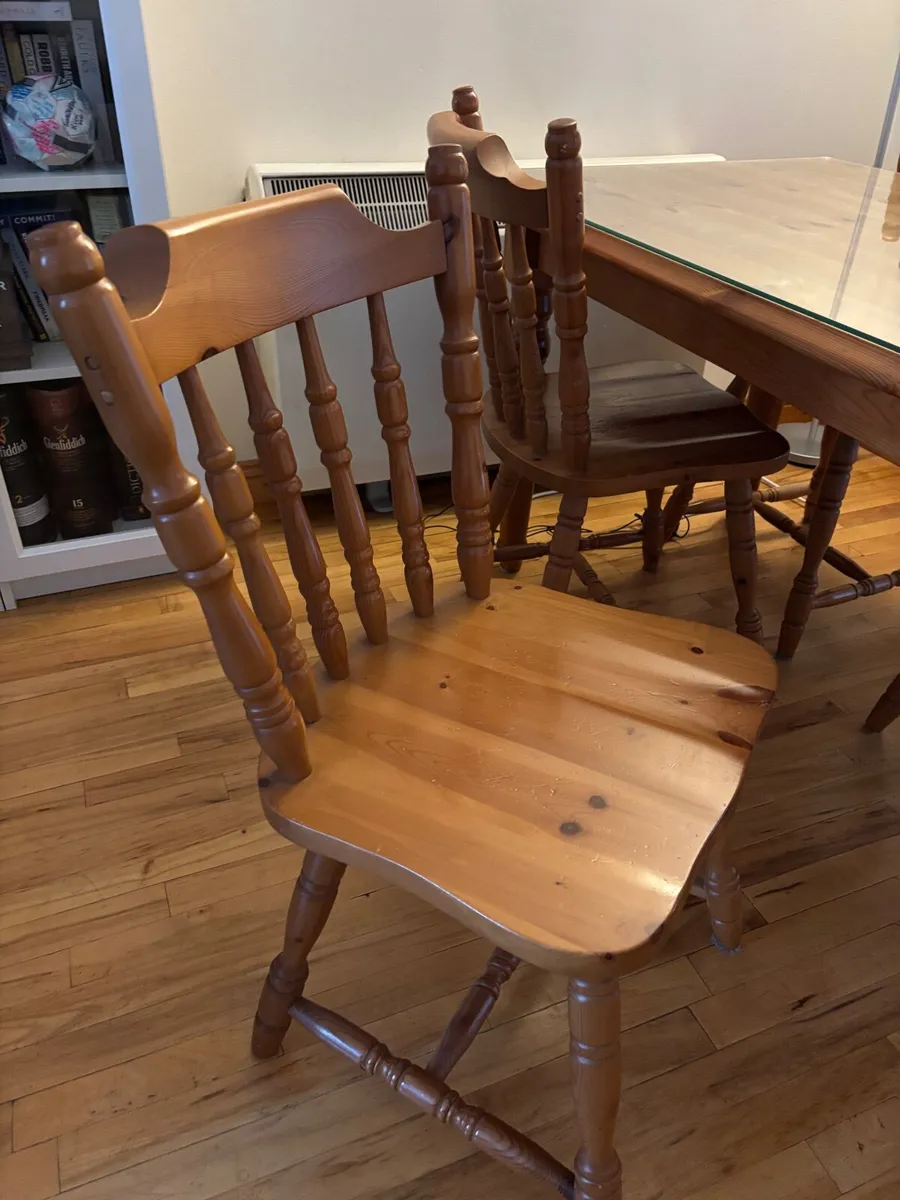 Wooden table & matching wooden chairs - Image 3