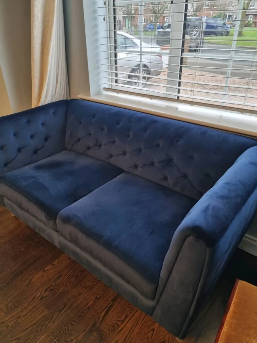 Sofa (large 2 seater) - Image 2