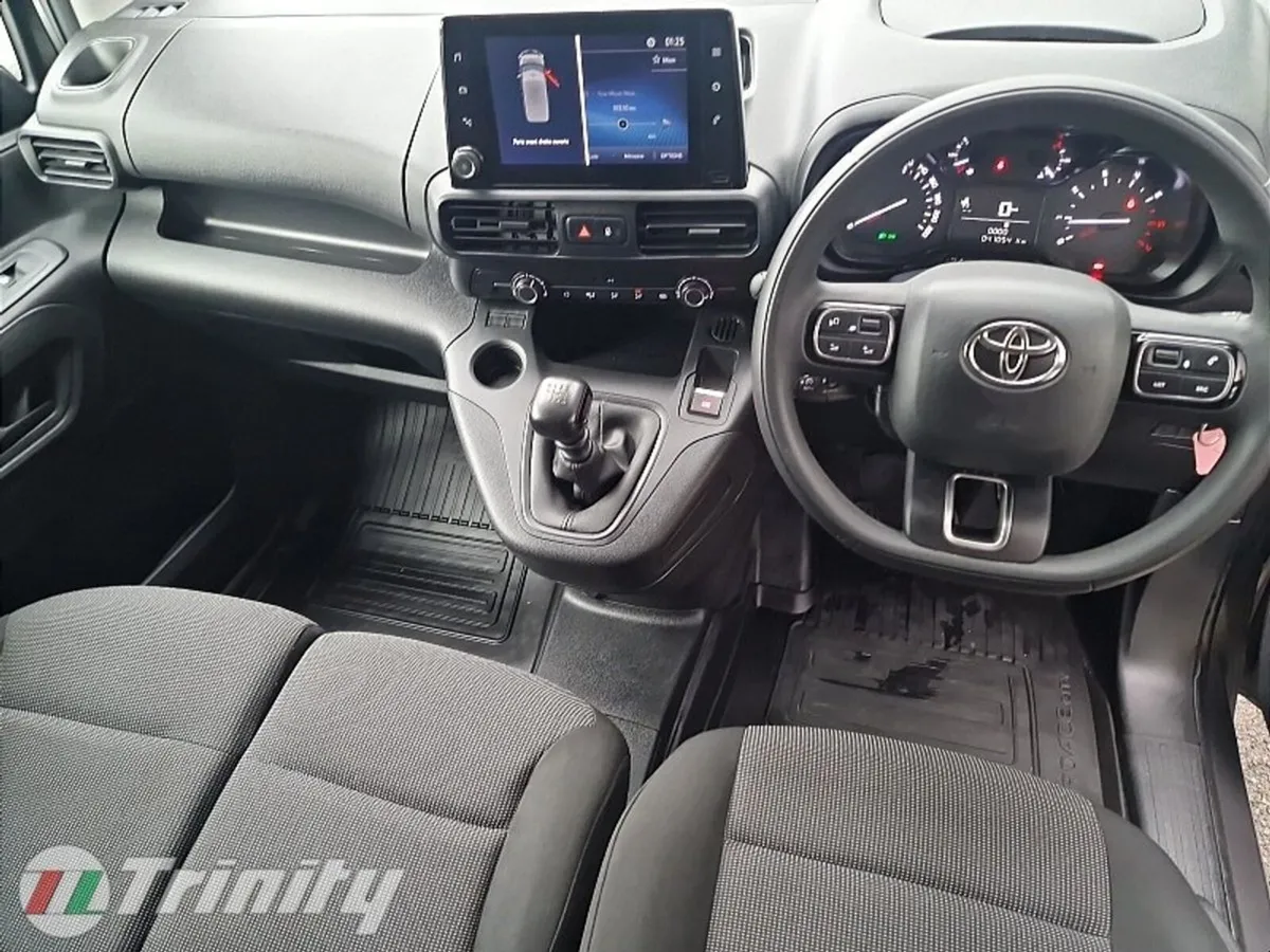 Toyota Proace LOW MILEAGE ** METALLIC GREY ** ONE - Image 2