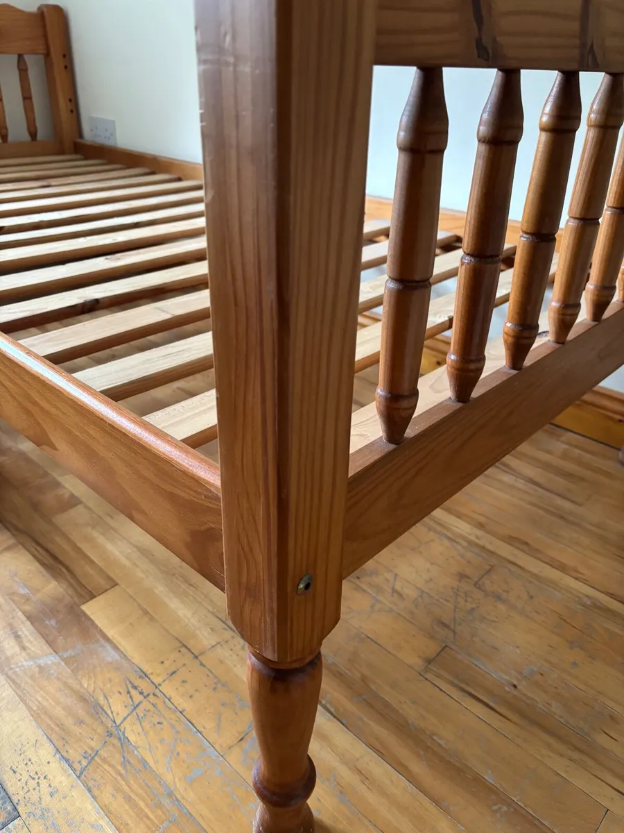 Pair of identical single wooden bed frames - Image 2