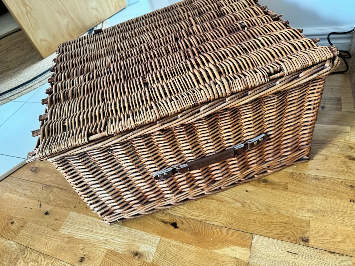 Wicker storage basket - Image 3