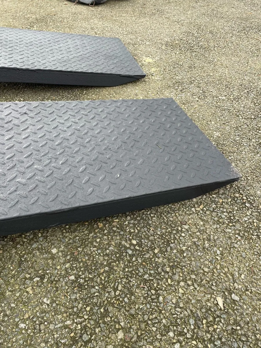 Steel ramps - Image 2