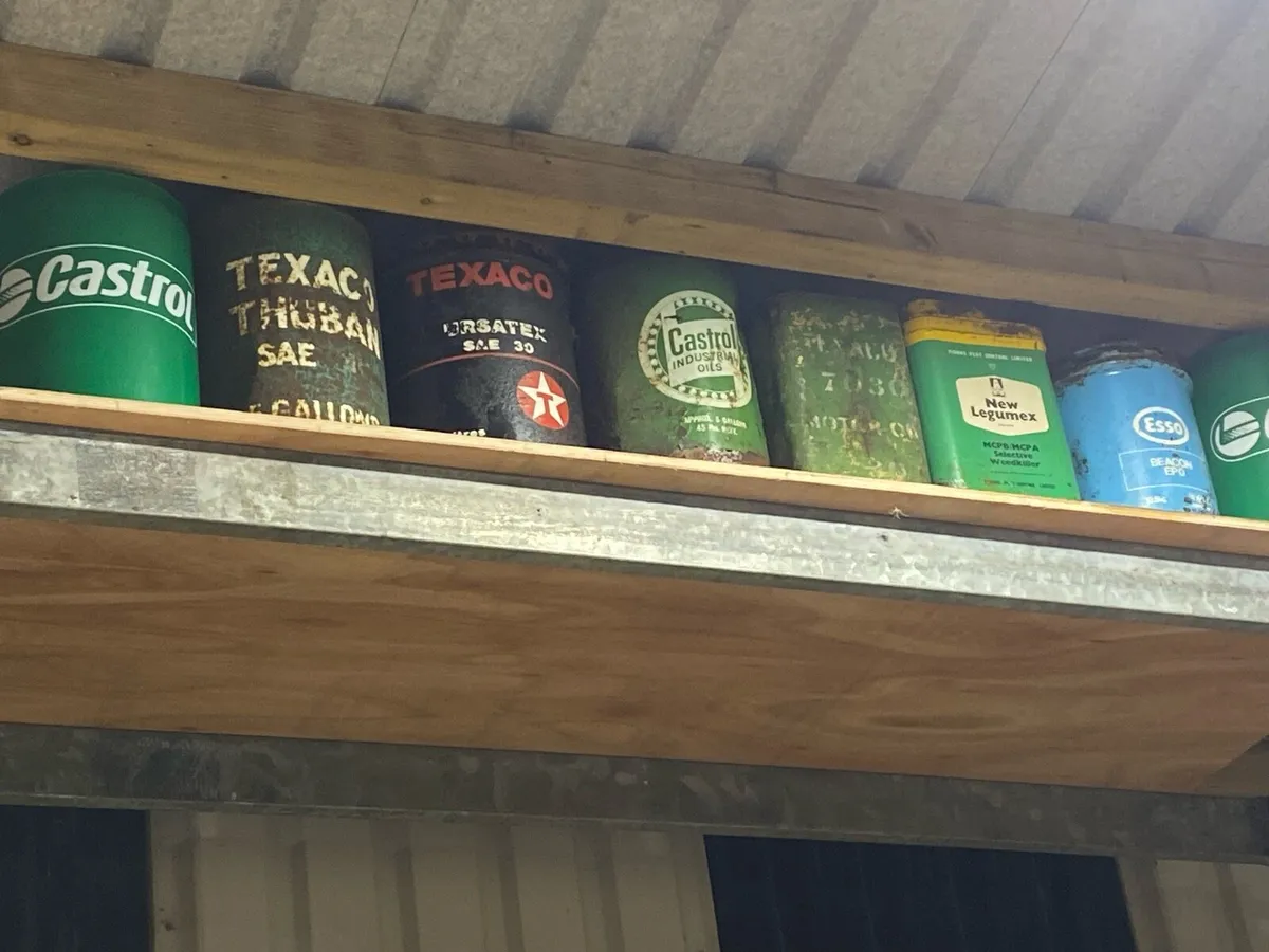 2 gallon fuel cans - Image 3