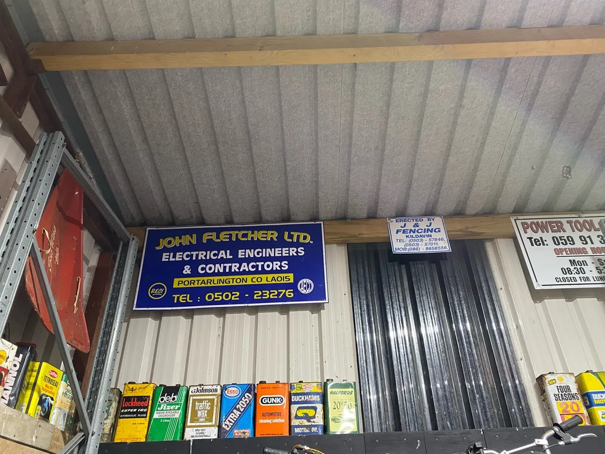 2 gallon fuel cans - Image 4