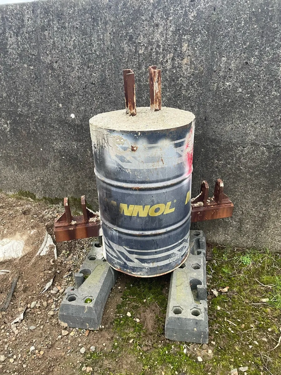 Tractor weight - Image 1