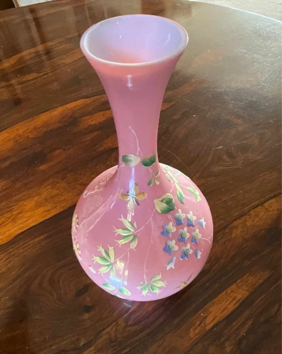 Victorian Milk Glass Pink Embossed Vase - Image 4