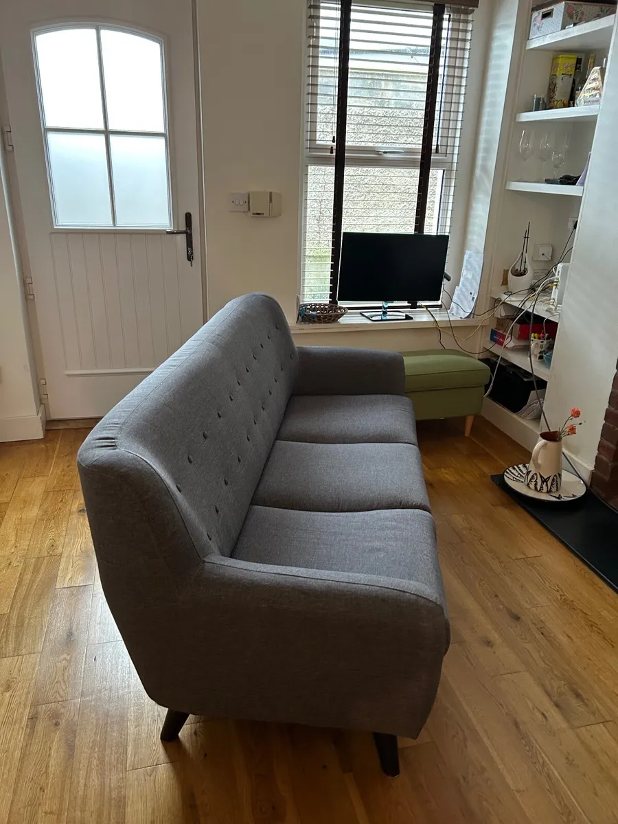 Couch for sale - Image 1