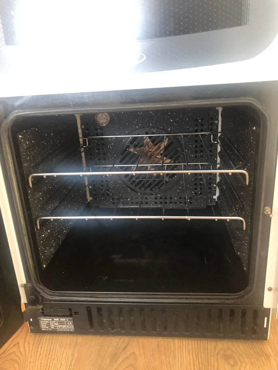 Hotpoint electric fan oven - Image 3