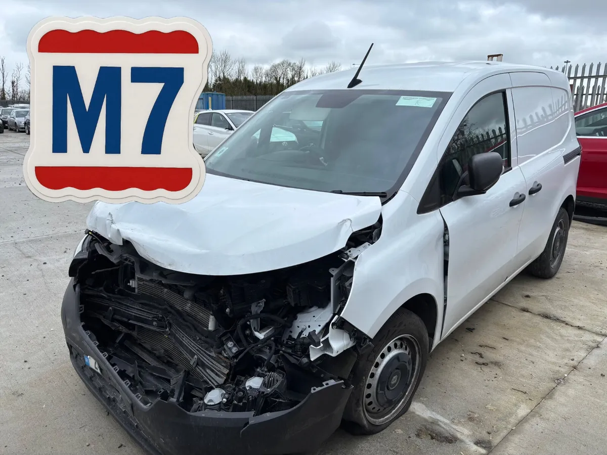 24 Kangoo 3 Seater only 27km - Image 1