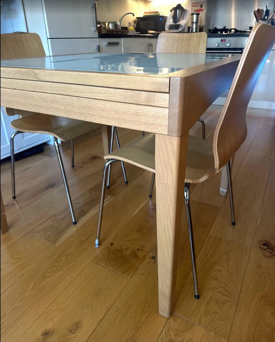 wooden extendable table with chair - Image 2