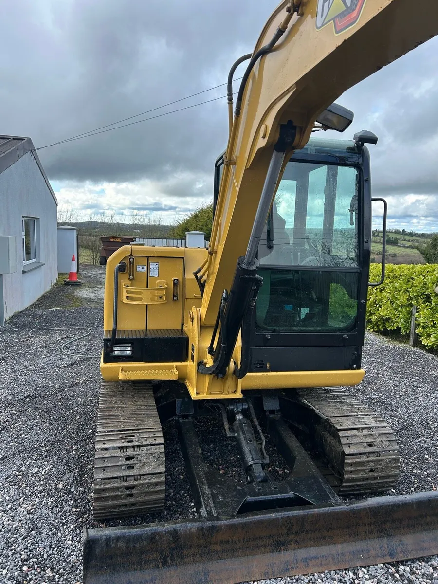 ** 2017 Caterpillar 305.5se  only 2100hours** - Image 3