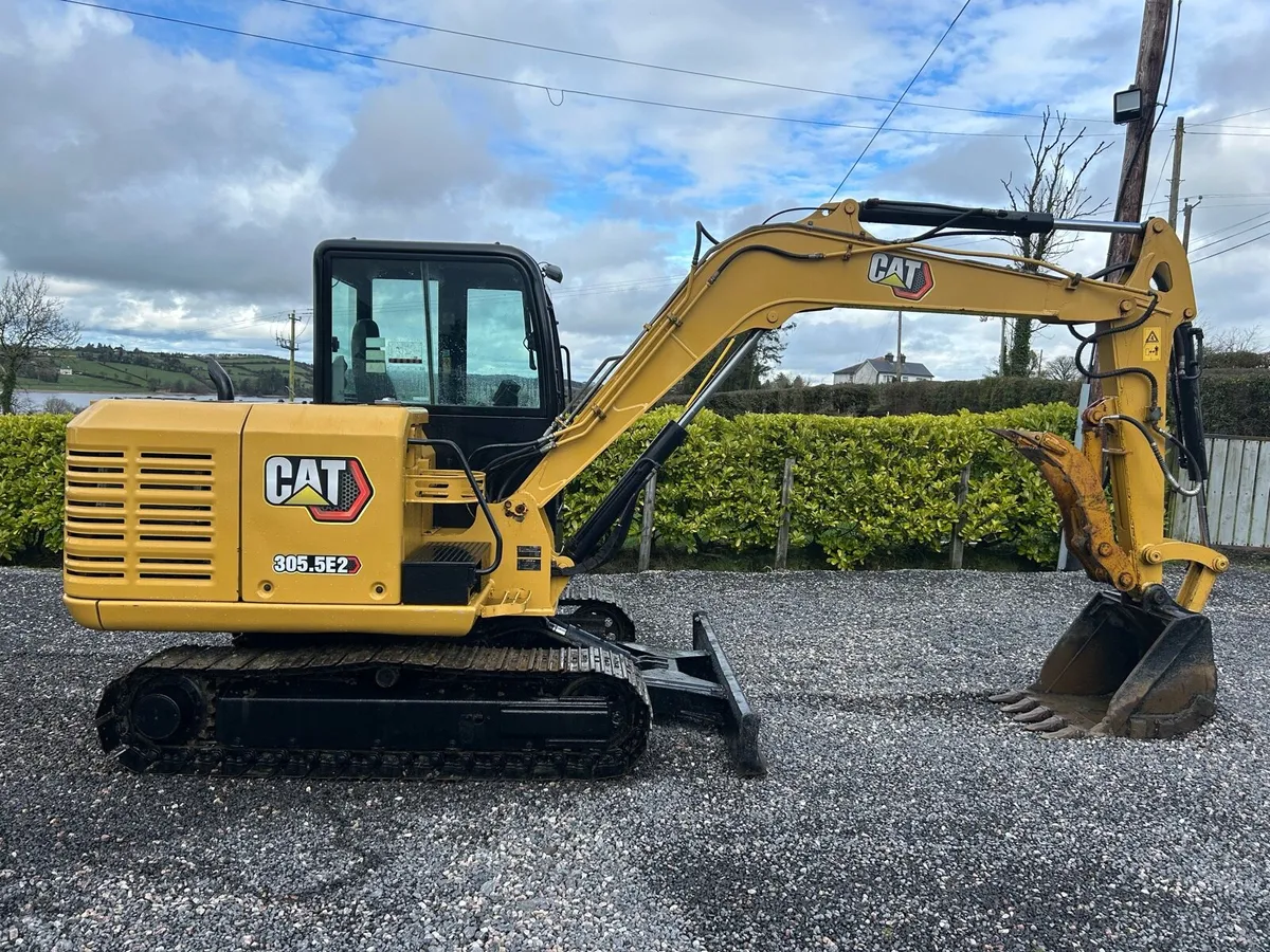** 2017 Caterpillar 305.5se  only 2100hours** - Image 4
