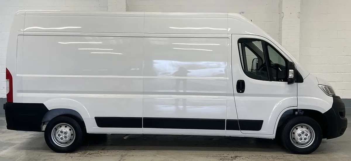 2024 Vauxhall Movano Panel Van - Image 4