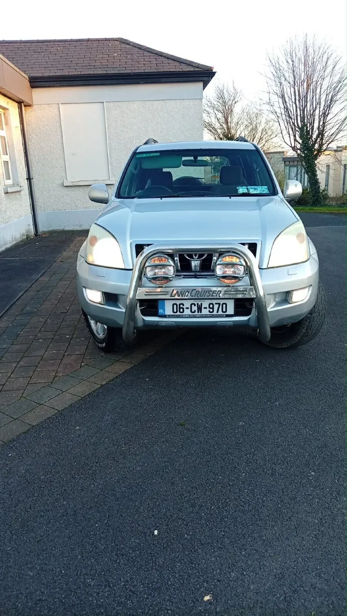 2006 Toyota Land Cruiser LC5 - Image 2