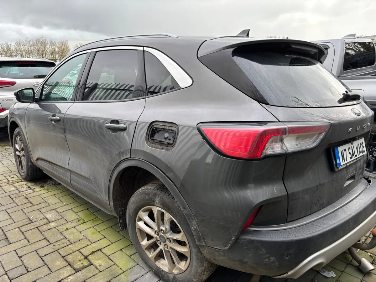 22 Kuga Titanium 1.5 Diesel 110km Starts - Image 3