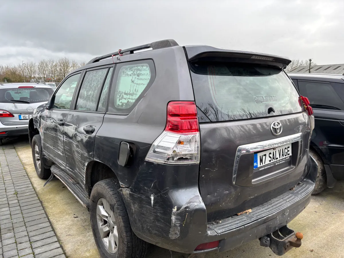 10 Land Cruiser Auto 120k miles Drive home - Image 3