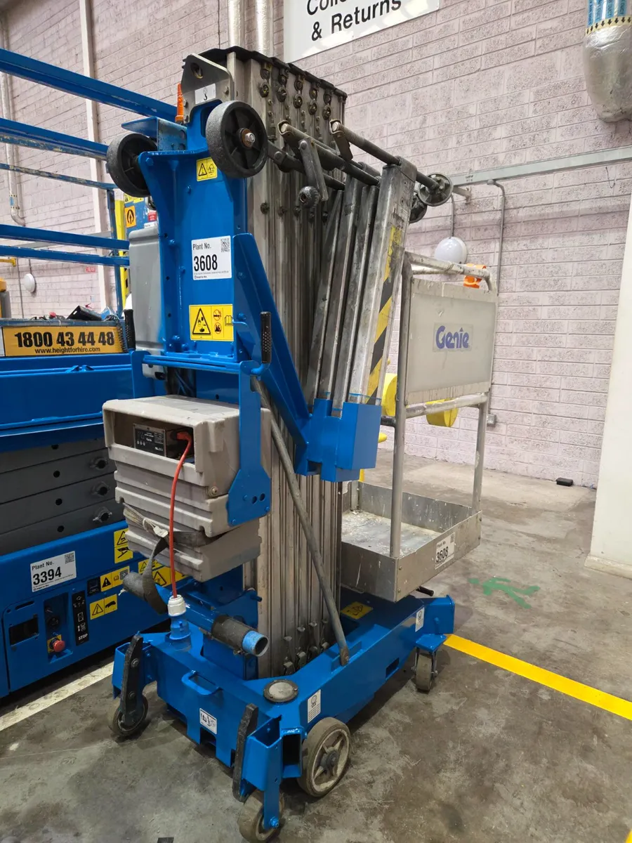 Genie AWP30 DC - Vertical Lift - Image 2