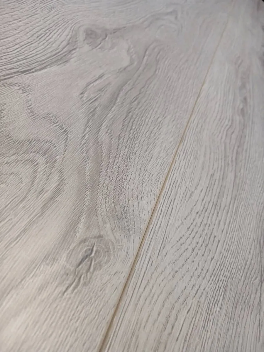 8 mm laminate flooring - Image 3