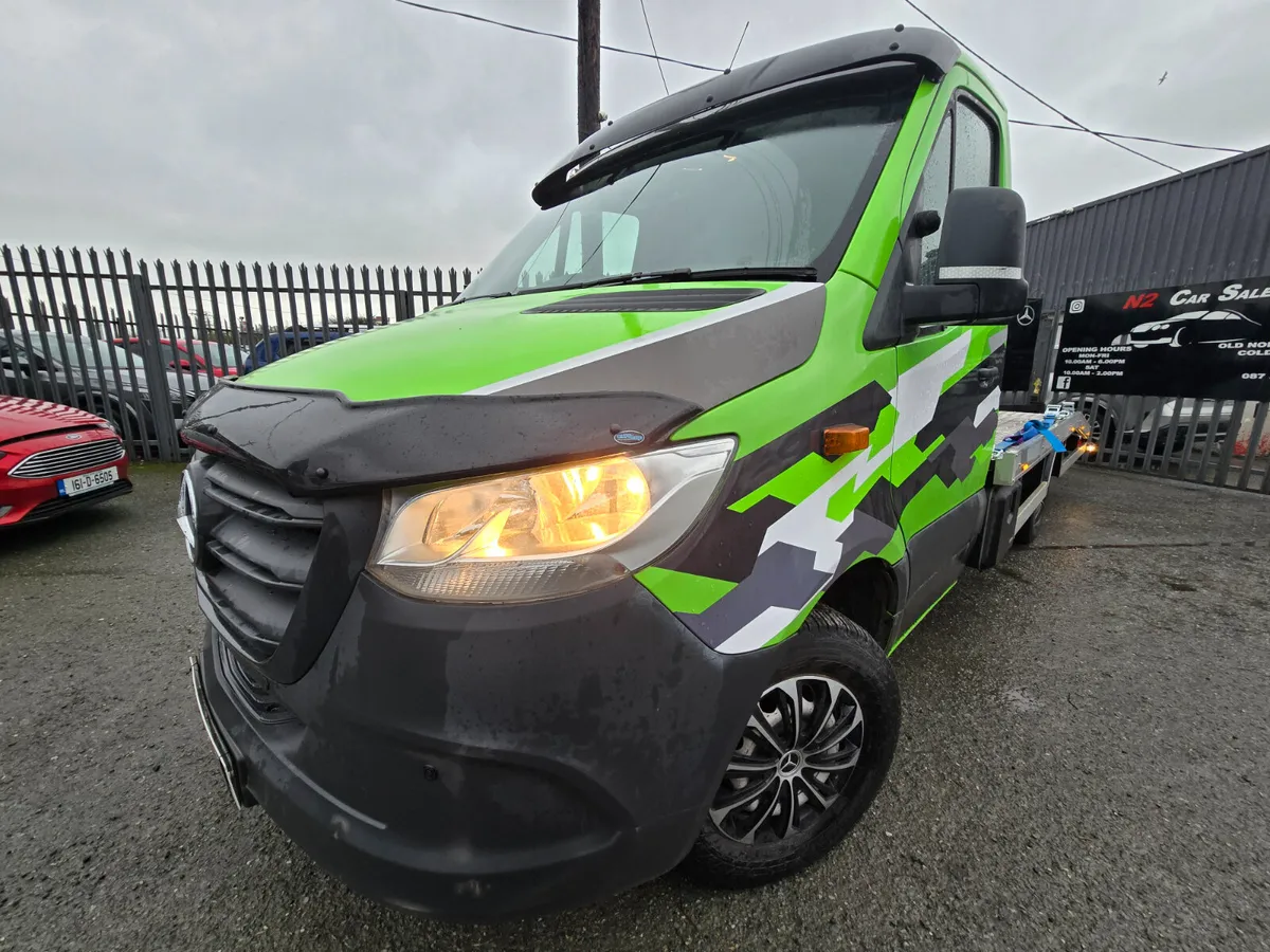 202 Mercedes-Benz Sprinter - Image 1
