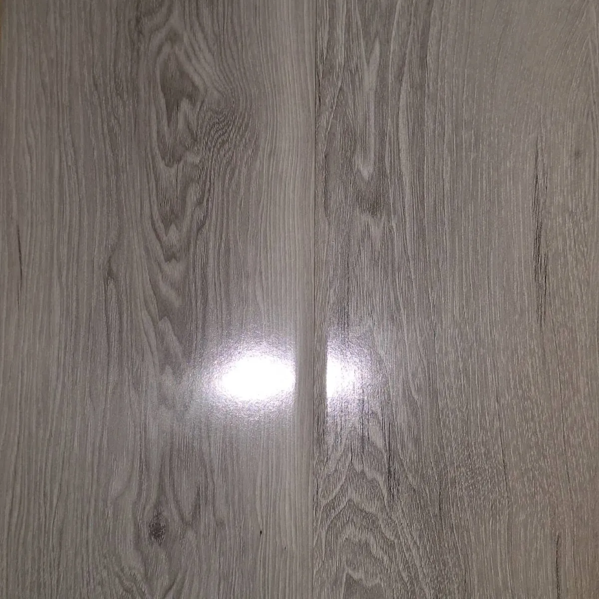 12mm Seattle Grey laminated flooring supply&fit - Image 4