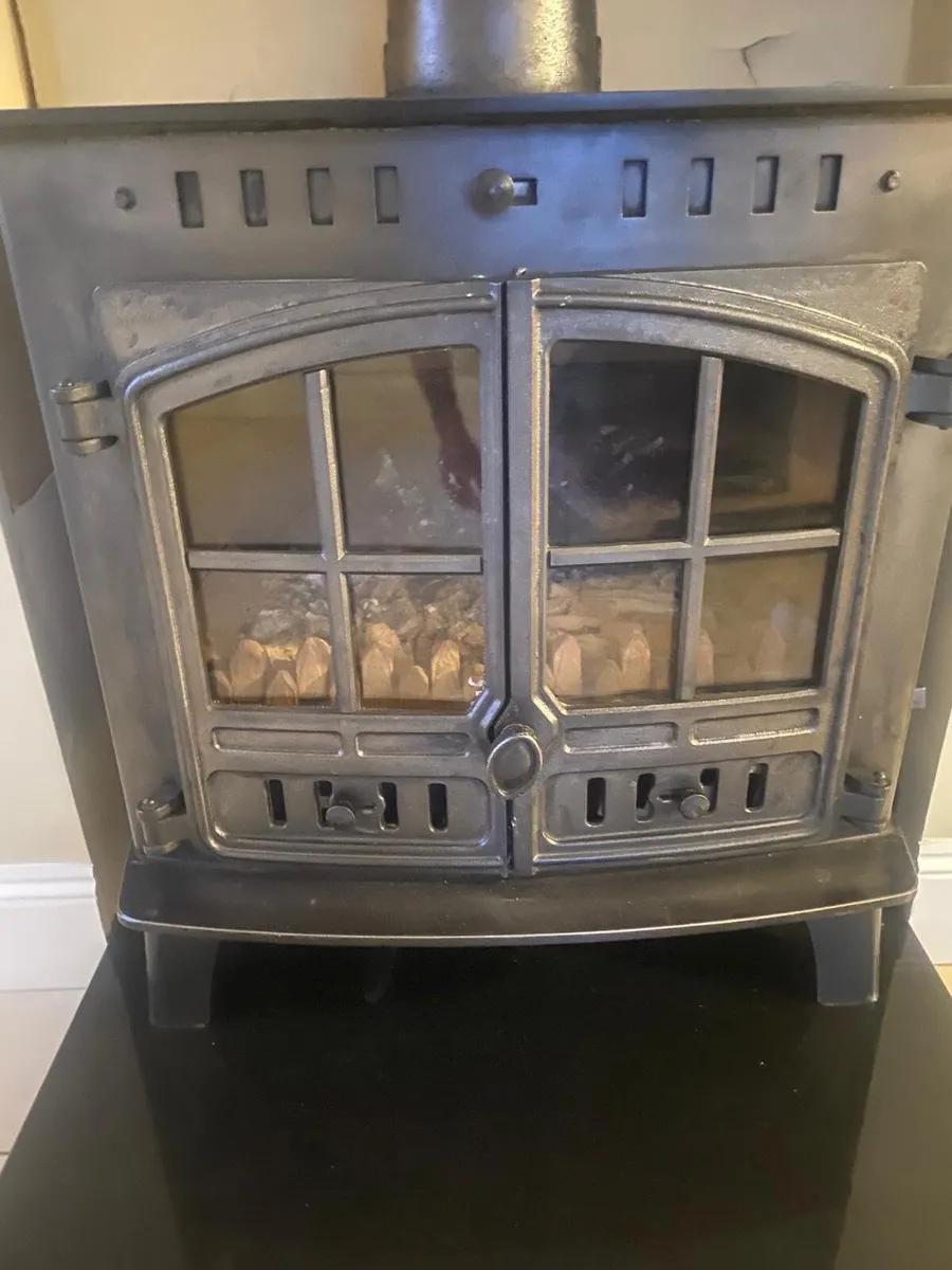 Hunter herald stove - Image 1