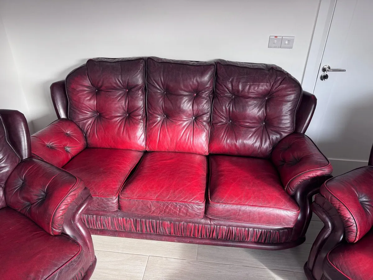 Leather sofa set - Image 1