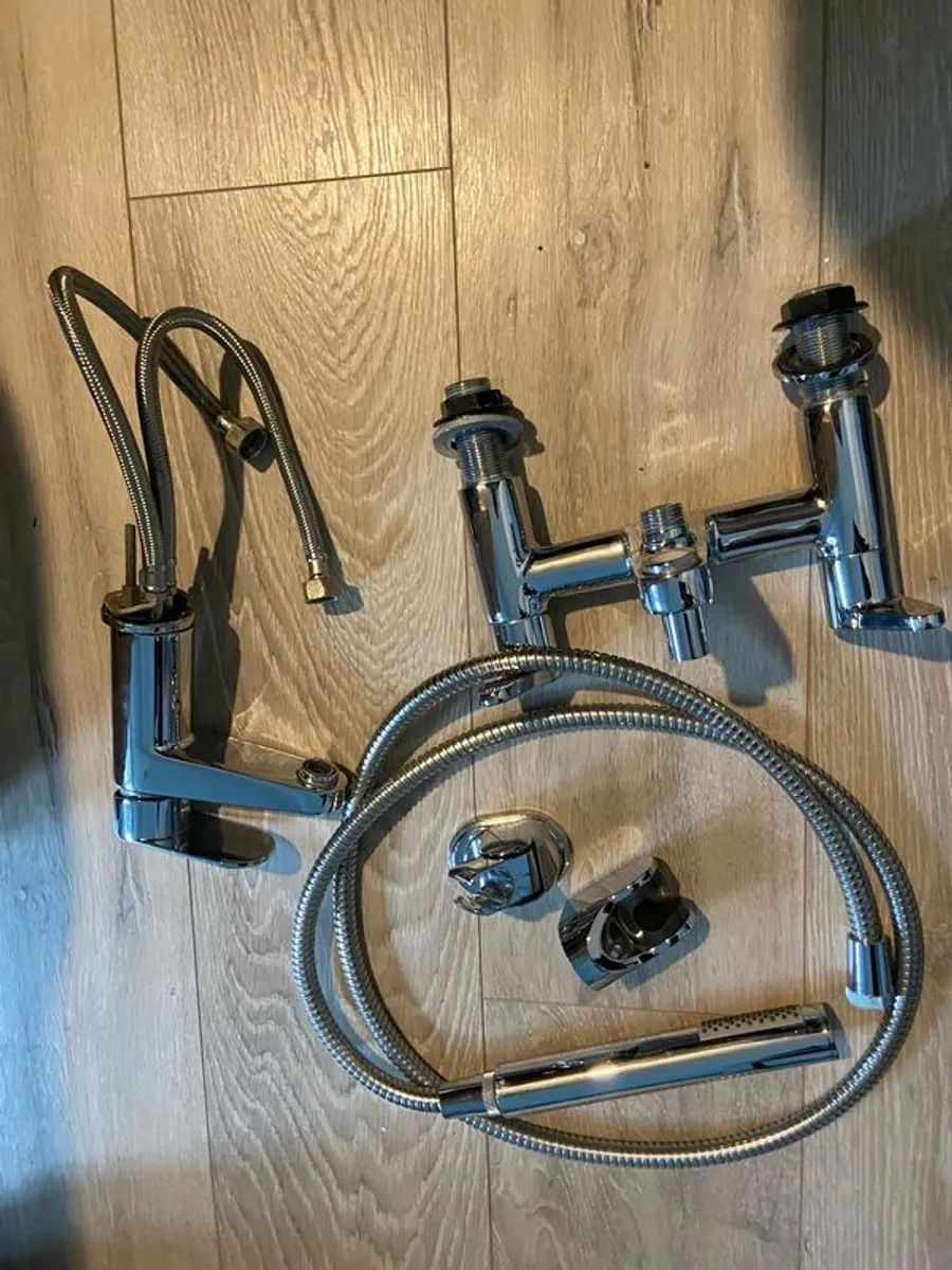 Bath and sink mixer taps and shower head - Image 1