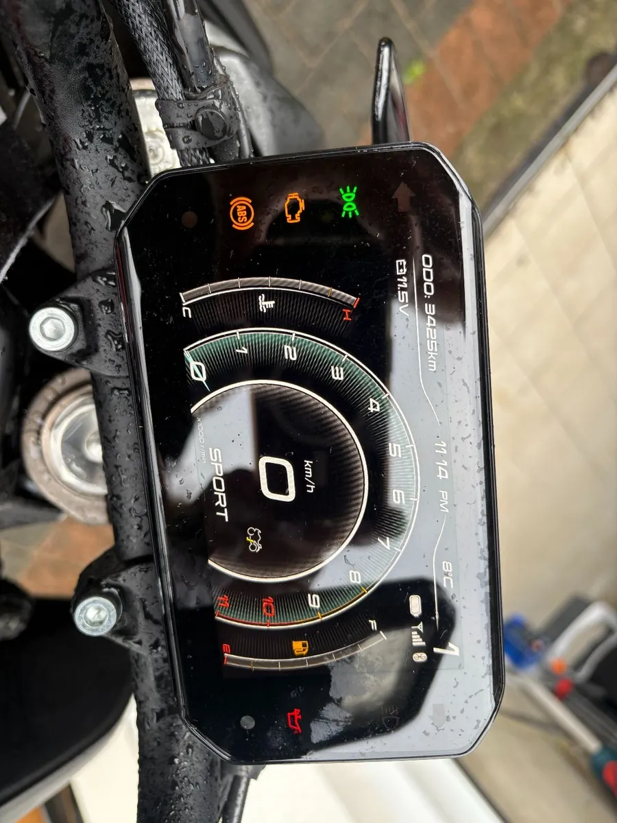 CF MOTO 800nk Sport black 2024 - Image 3