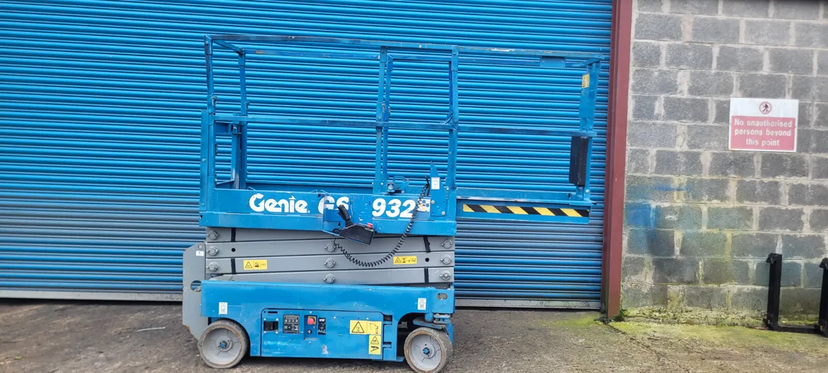 Genie scissor lifts - Image 2